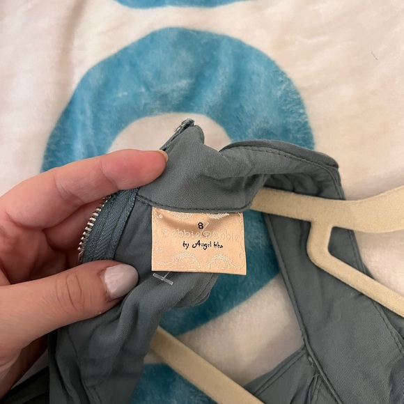 Green romper - Picture 6 of 8